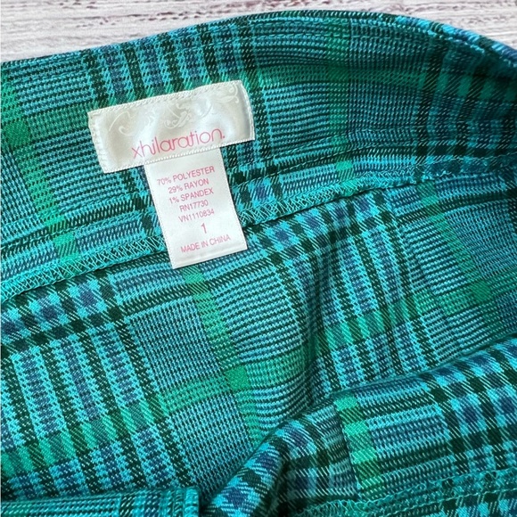 Plaid School Girl Skirt - Picture 4 of 7